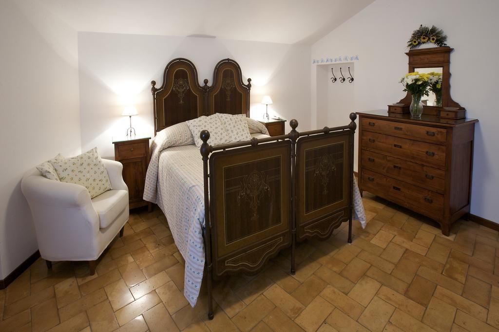 Brigolante Guest Apartments Assisi Room photo